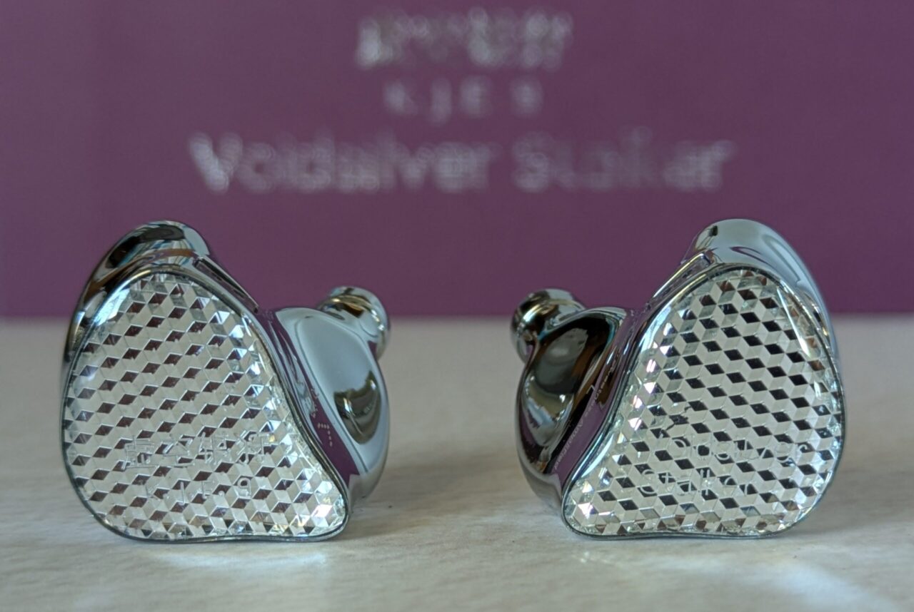 EarAcoustic Audio VSA V1 | 女性ボーカル特化イヤホンレビュー