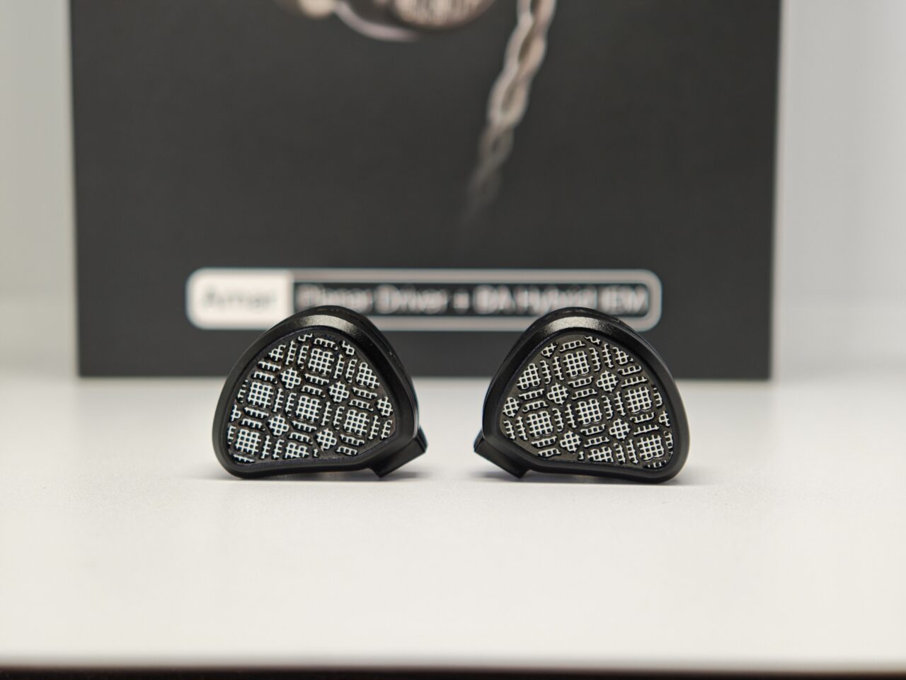 ​【極美品/試聴のみ】KEFINE Arnar イヤホン 付属品完備 KEFINE Arnar《PR》 | 女性ボーカル特化イヤホンレビュー